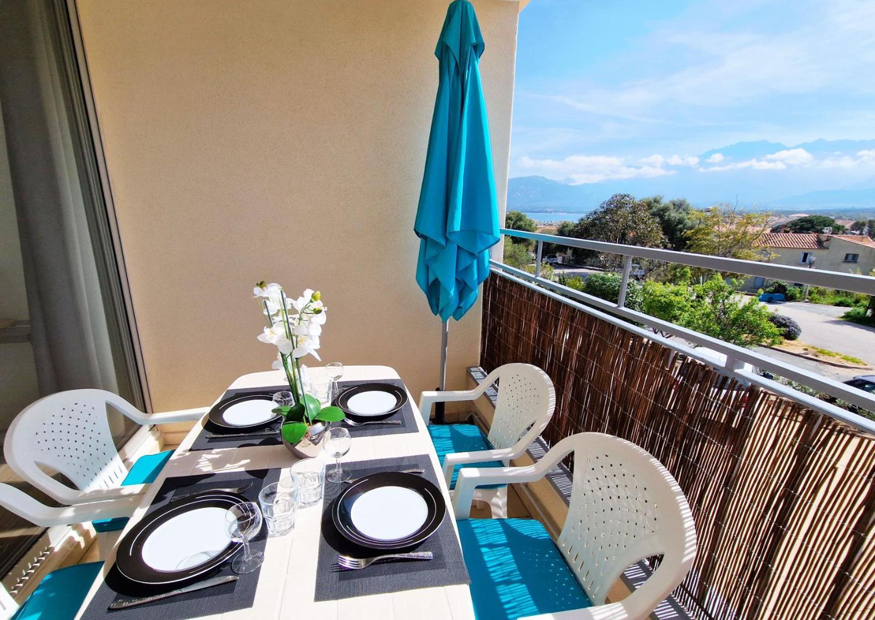 קאלבי Residence Les Mimosas מראה חיצוני תמונה